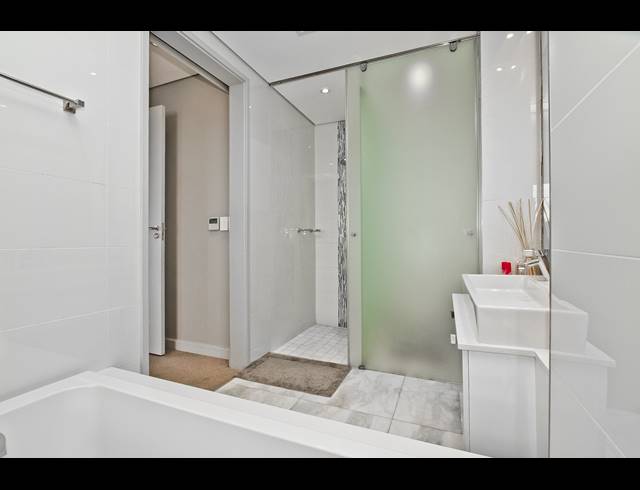 3 BEDROOM APARTMENT FOR SALE IN MORNINGSIDE